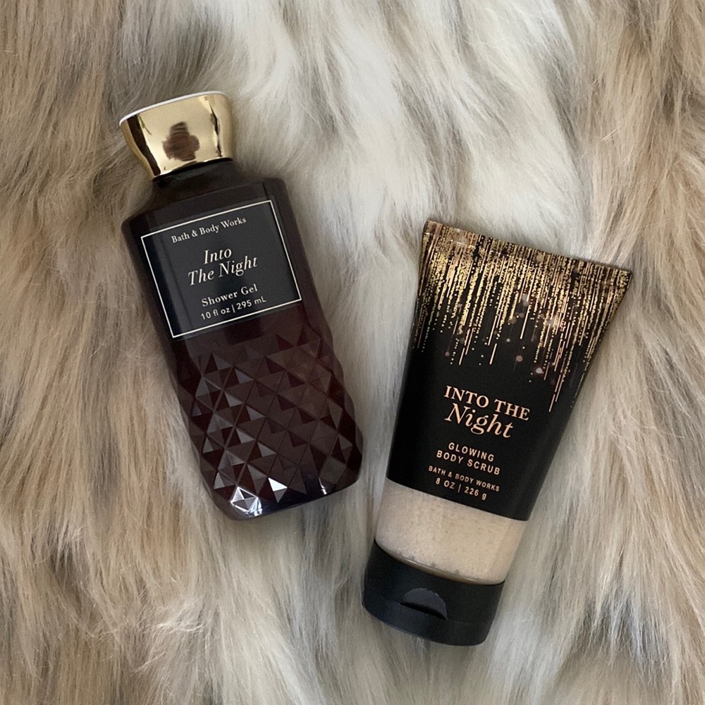 Bath & Body Works Into the Night Shower Gel and Glowing Body Scrub bundle NWT